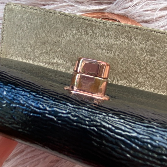 Mimco black rose gold turn lock leather wallet - Picture 9 of 11